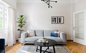 Acropolis Heart 2Bd Apartment In Plaka By Upstreet